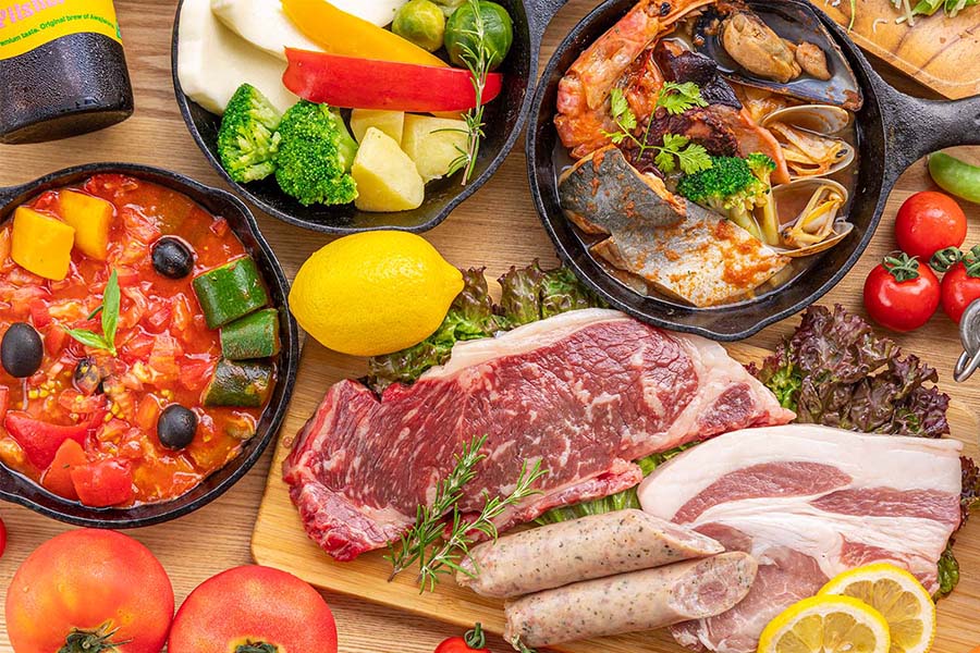 淡路牛と淡路ポーク、アヒージョなどのBBQ食材