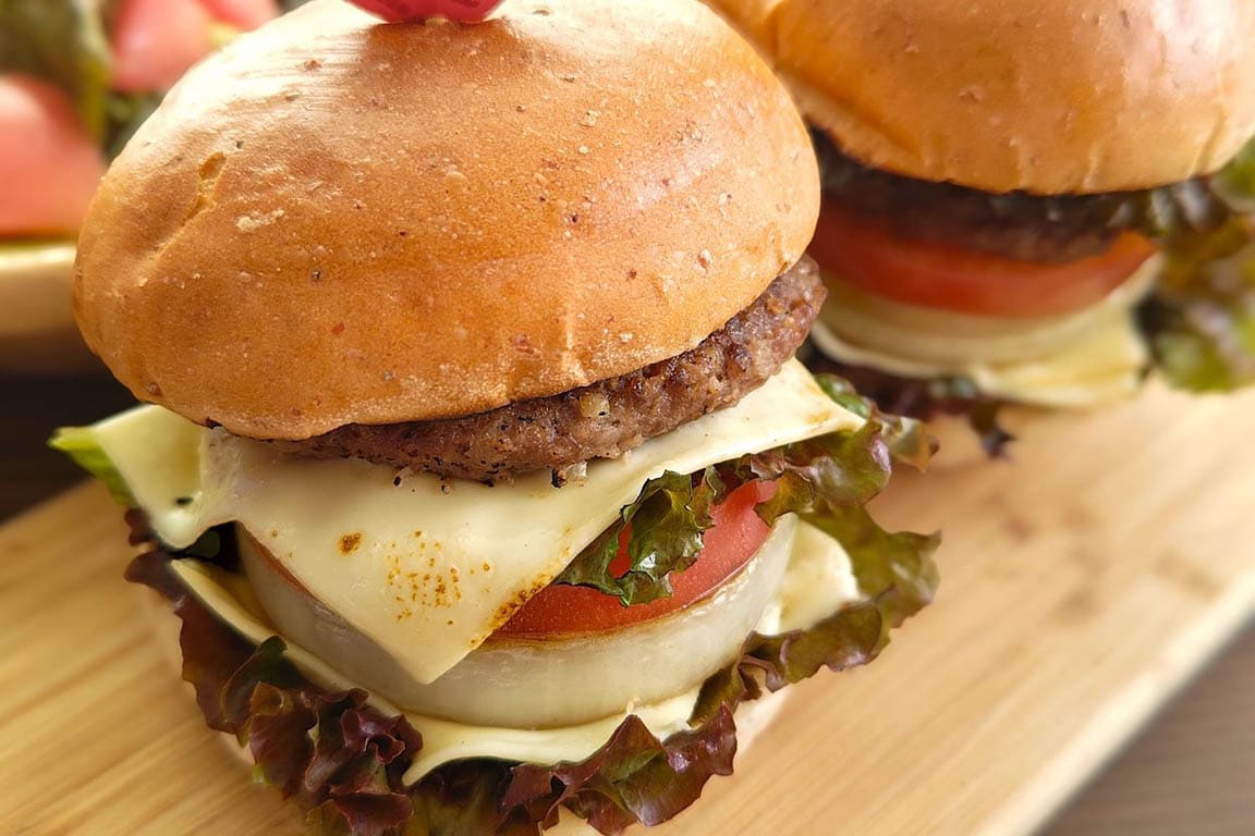 朝食の淡路島バーガー
